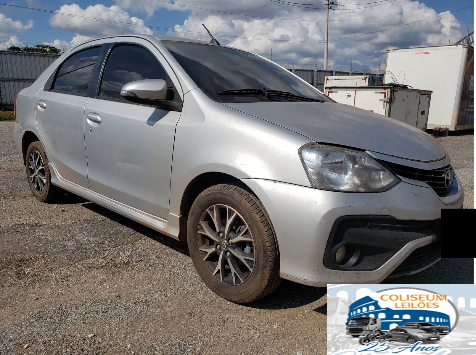 TOYOTA ETIOS SEDA PLATINUM AT 1.5 16V DUAL VVT-I 2017