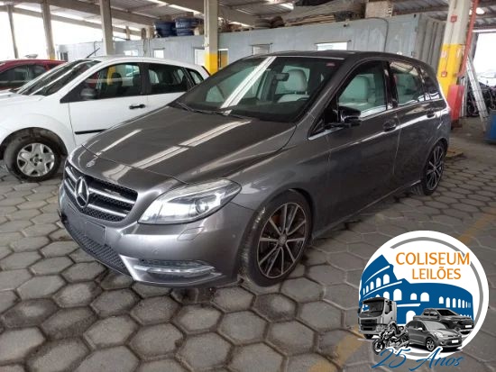Mercedes Benz B200 CGI 1.6 TB ANO 2012/2013 